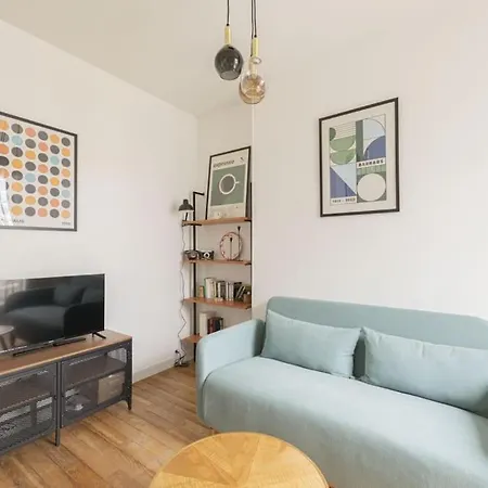 1 Bedroom # 14 # Alesia *