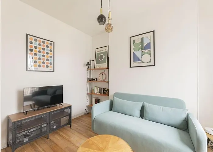 1 Bedroom # 14 # Alesia *